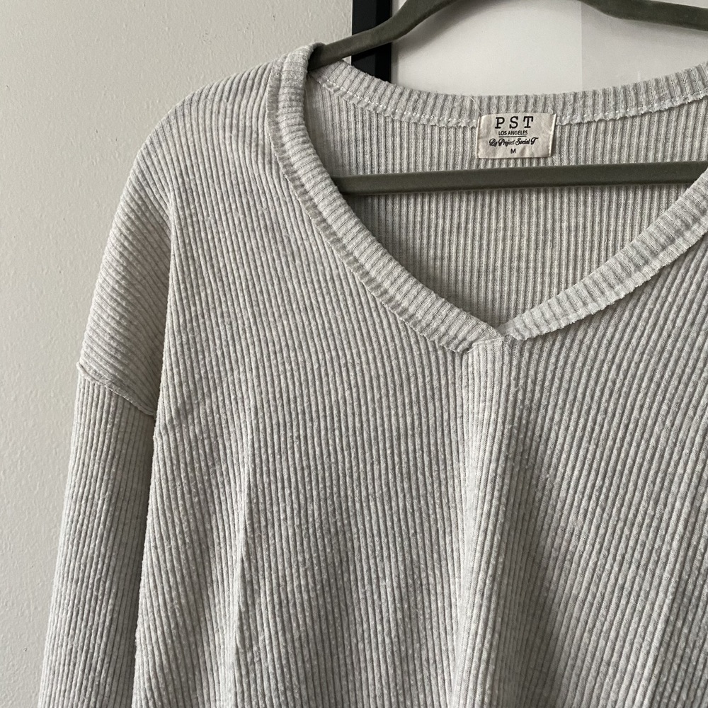 Project Social T | Cream Ribbed Long Sleeve V-Neck Knit Boxy Top - Picture 3 of 5